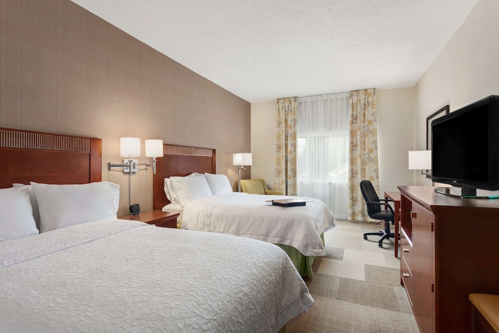 Hampton Inn Colchester - photo 20