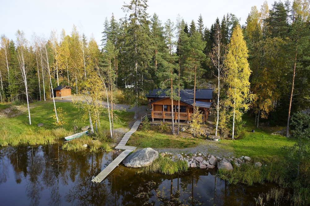Yli Kaitalan Lomamökit — hotel in Iitti