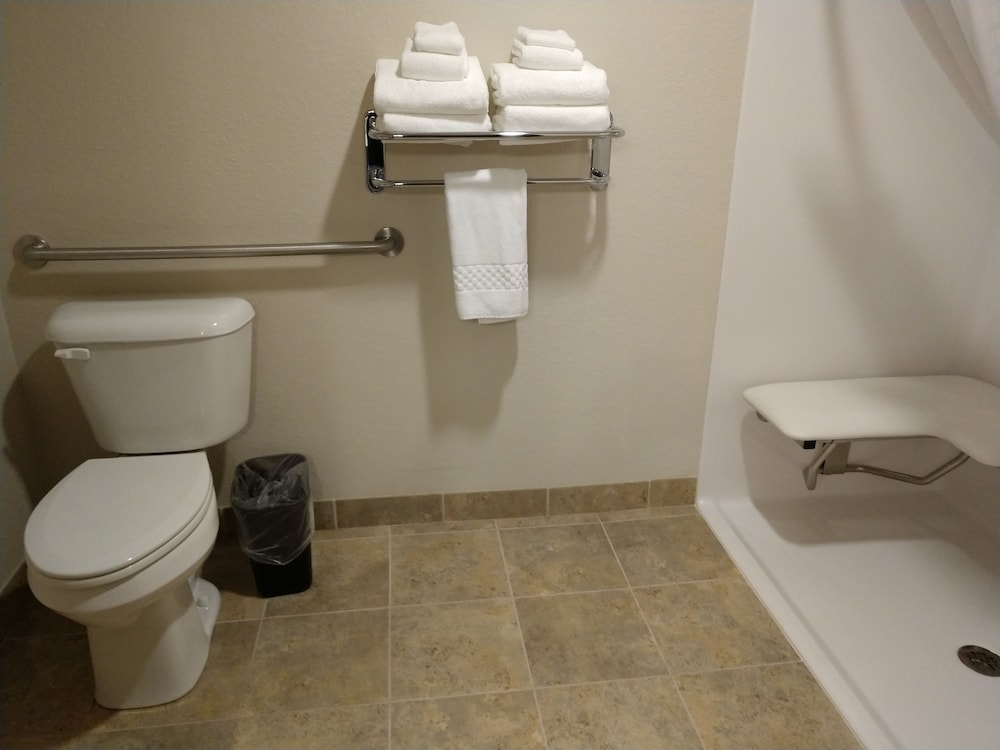 Cobblestone Inn & Suites Monticello - photo 38