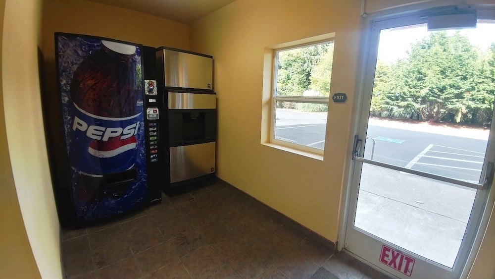 Palace Inn Suites Lincoln City - photo 18
