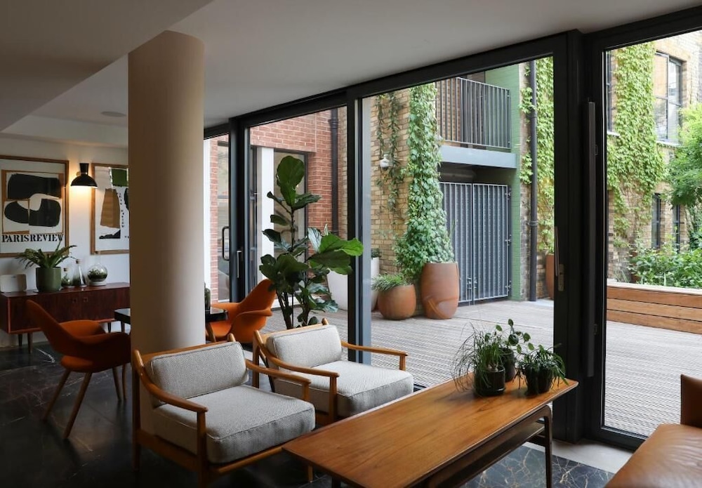 The Marlo - carbon neutral hotel in London
