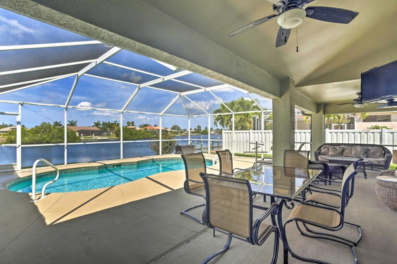 Canalfront Cape Coral House with Pool And Patio — 4-Star Luxury Hotel in Cape Coral, United States