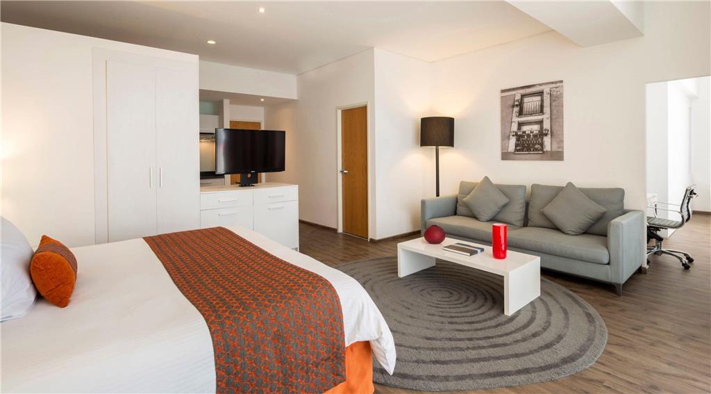Suite Junior king tower
