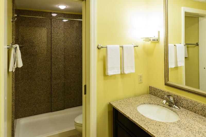 Asbury Inn & Suites - photo 10