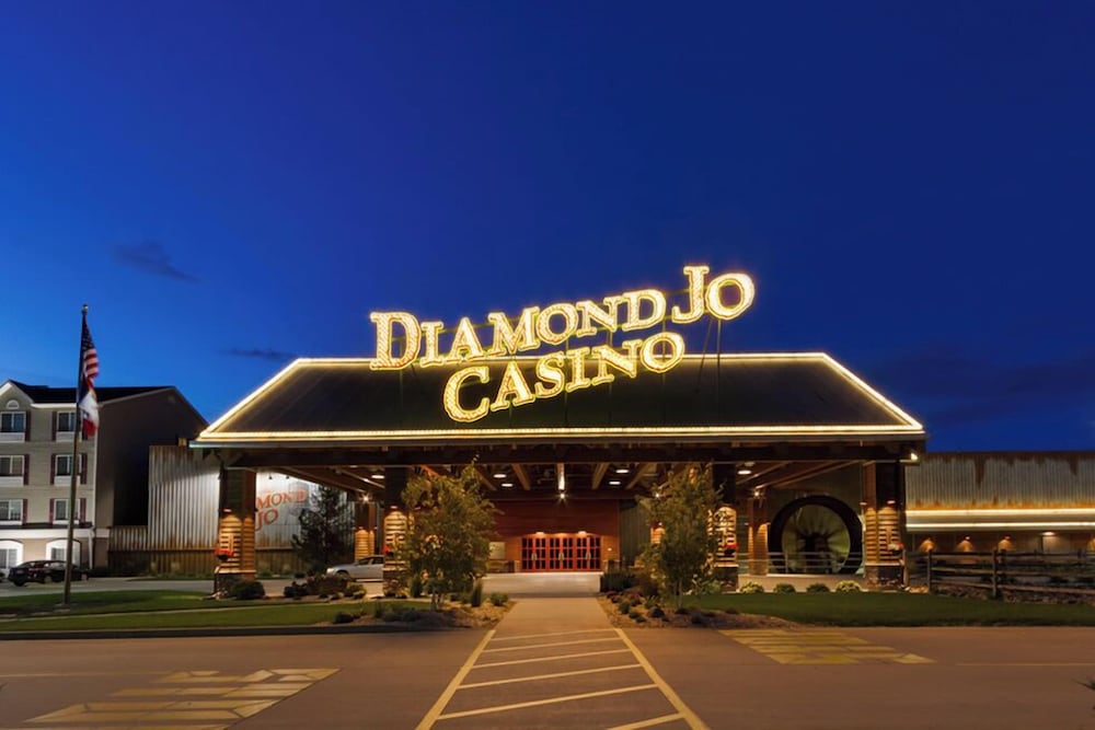Diamond Jo Worth Casino Hotel - featured photo