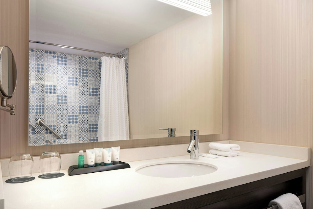 The Westin Cleveland Downtown - photo 31