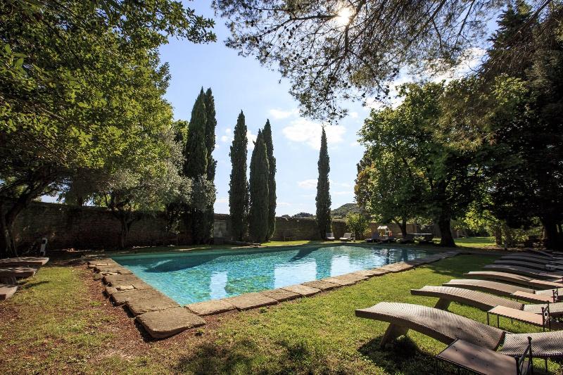 Domaine des Escaunes — hotel in Sernhac