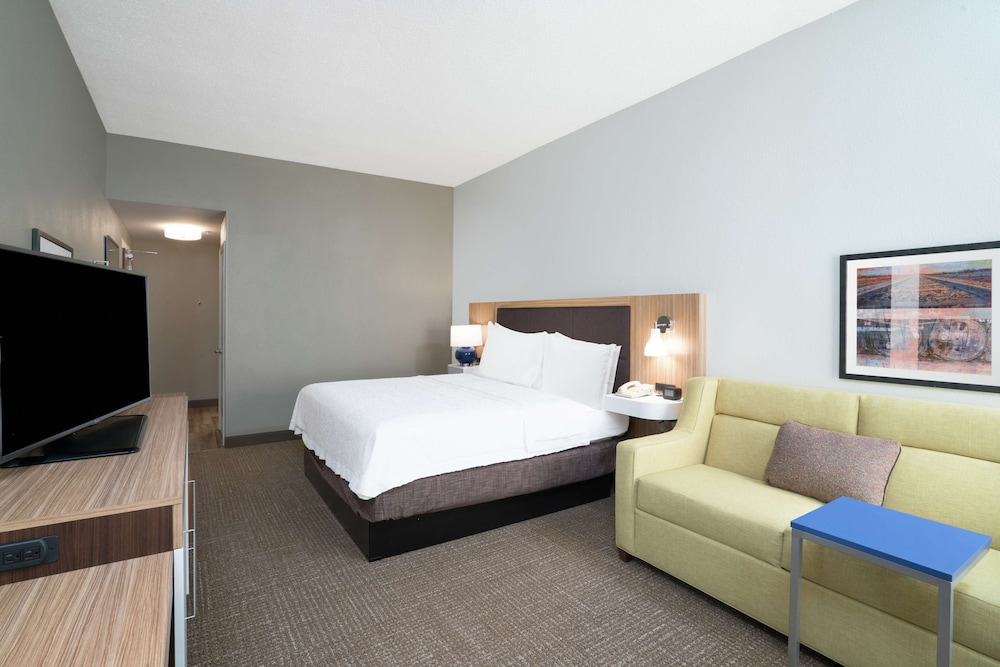 Hampton Inn Madison Huntsville Airport - photo 19