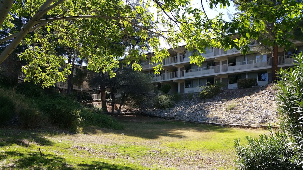 Mariposa Hotel - photo 36
