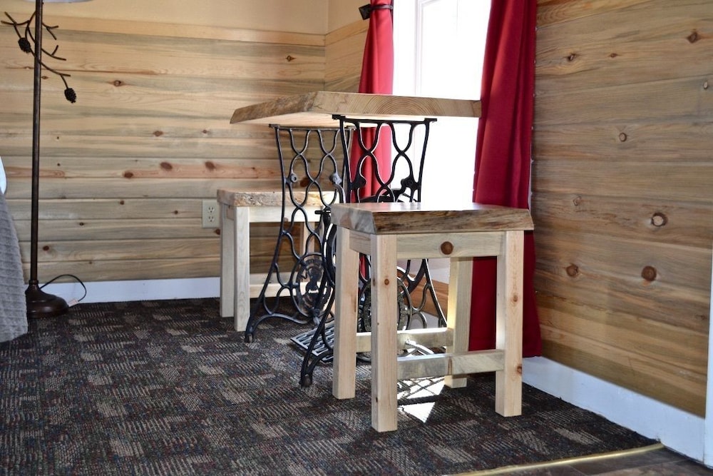 Black Elk Resort Cottages and RV Park - photo 8