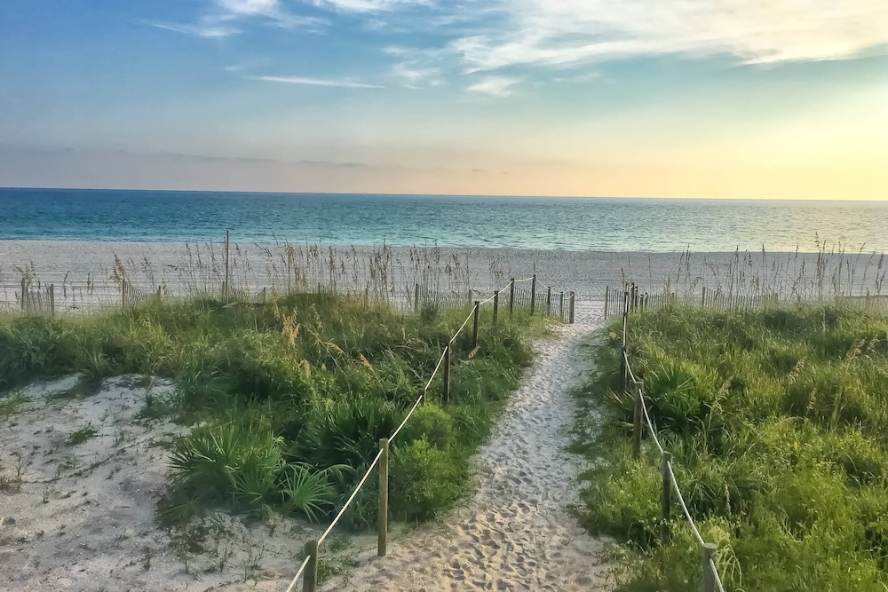 Regency Towers 521 - last minute hotel in Panama City Beach