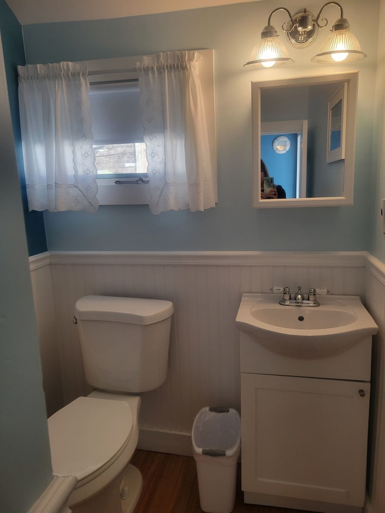 2 River Road Inn & Cottages - photo 53