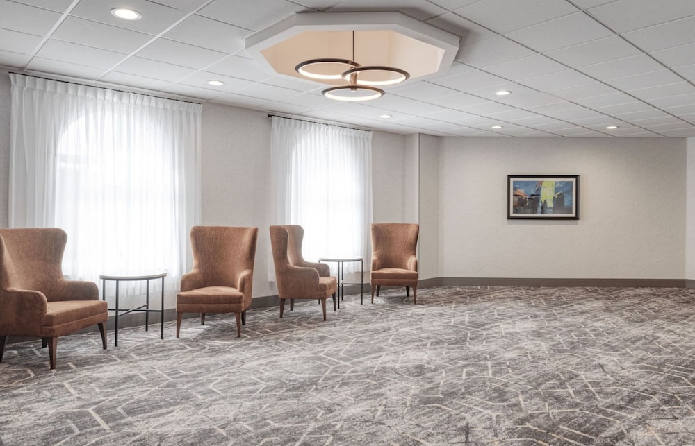 Staybridge Suites Federal Way Seattle South by IHG - photo 47