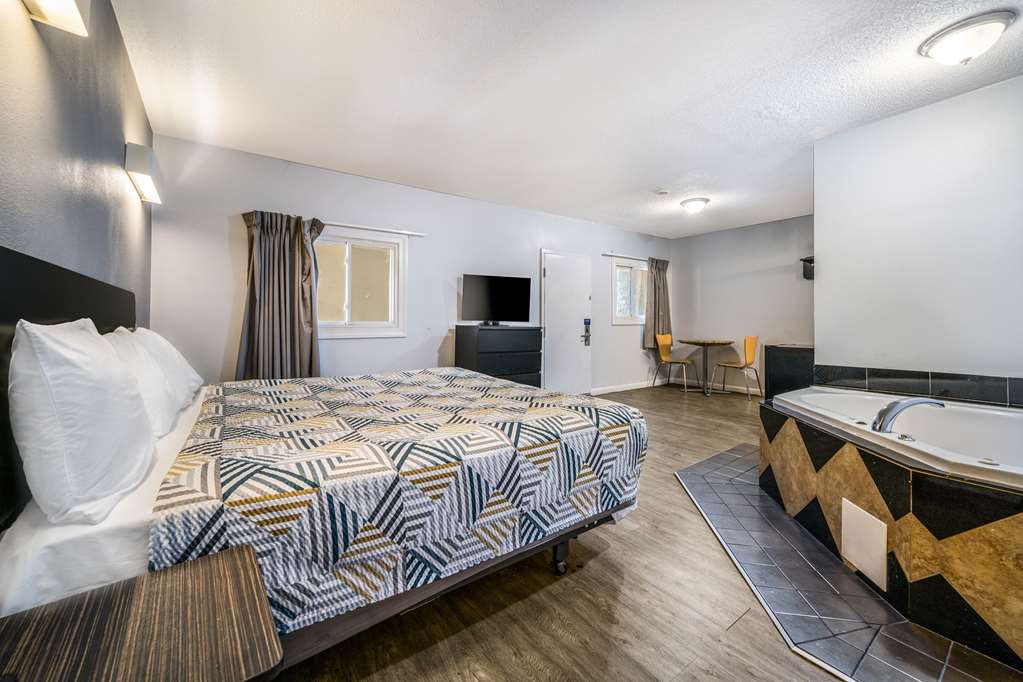 Motel 6 Toms River NJ Near Seaside Heights - photo 9
