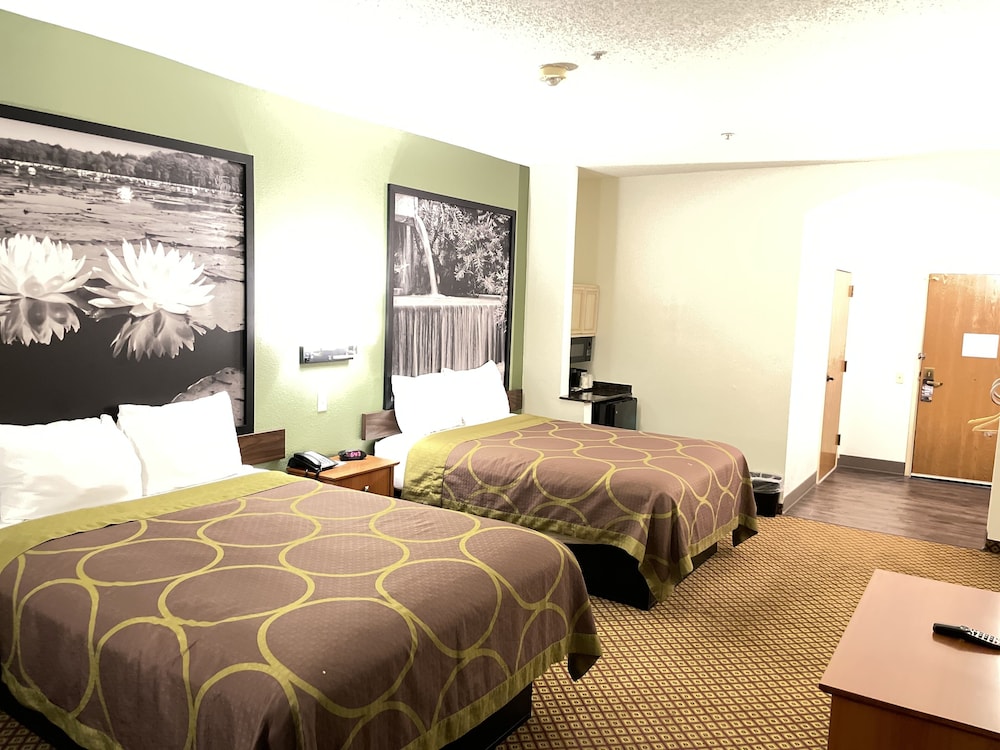 Super 8 by Wyndham Fort Worth Downtown South - photo 13