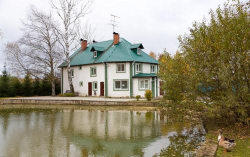 Aliriko — hotel in Yakhroma