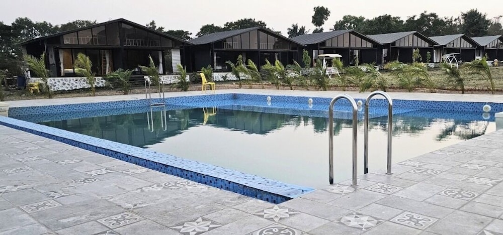 Shreephal Luxurious Resort