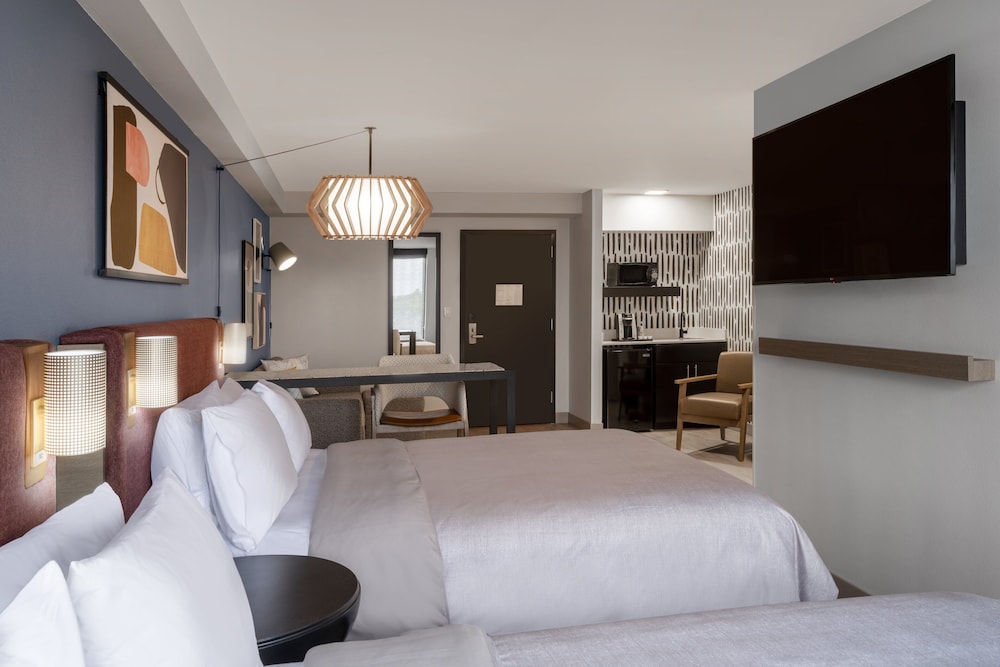 Atwell Suites Austin Airport by IHG - photo 10