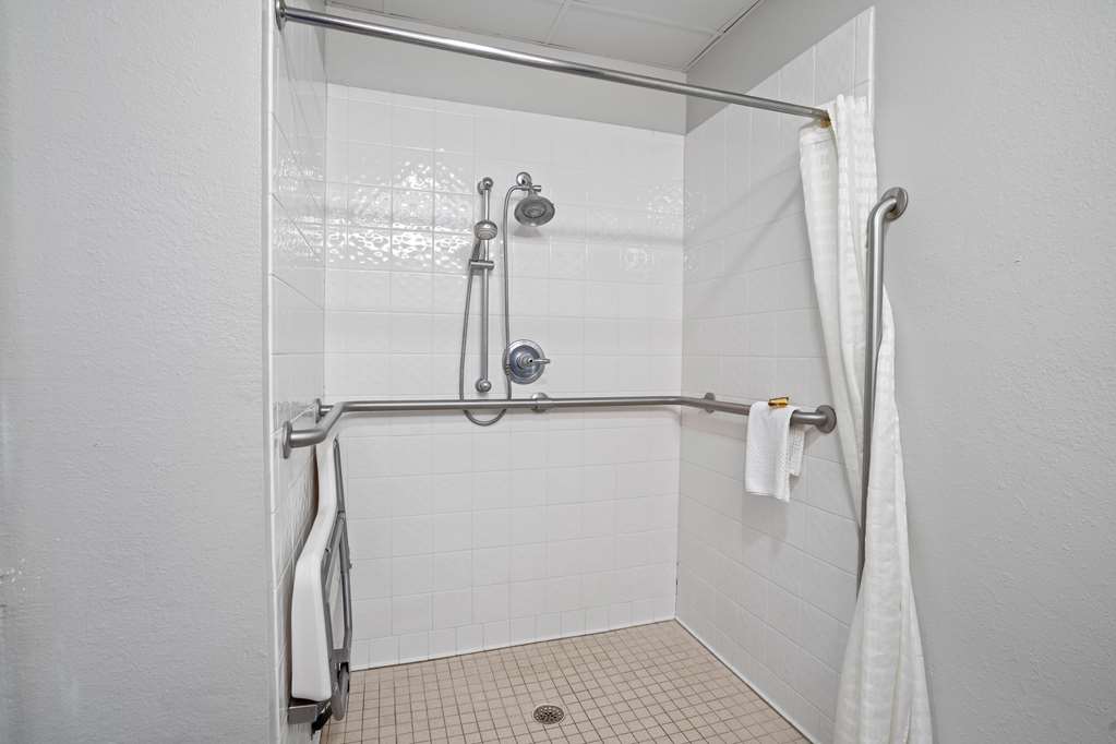 Blue Water Inn Suites BW Signature Collection - photo 44