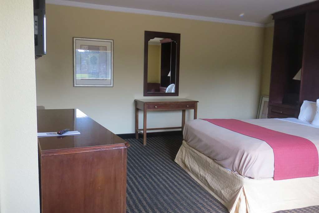 Travelodge by Wyndham Stratton - photo 6