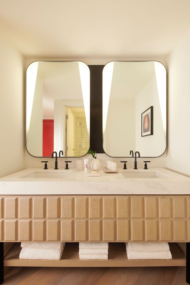 Virgin Hotel Las Vegas Curio Collection by Hilton - photo 64