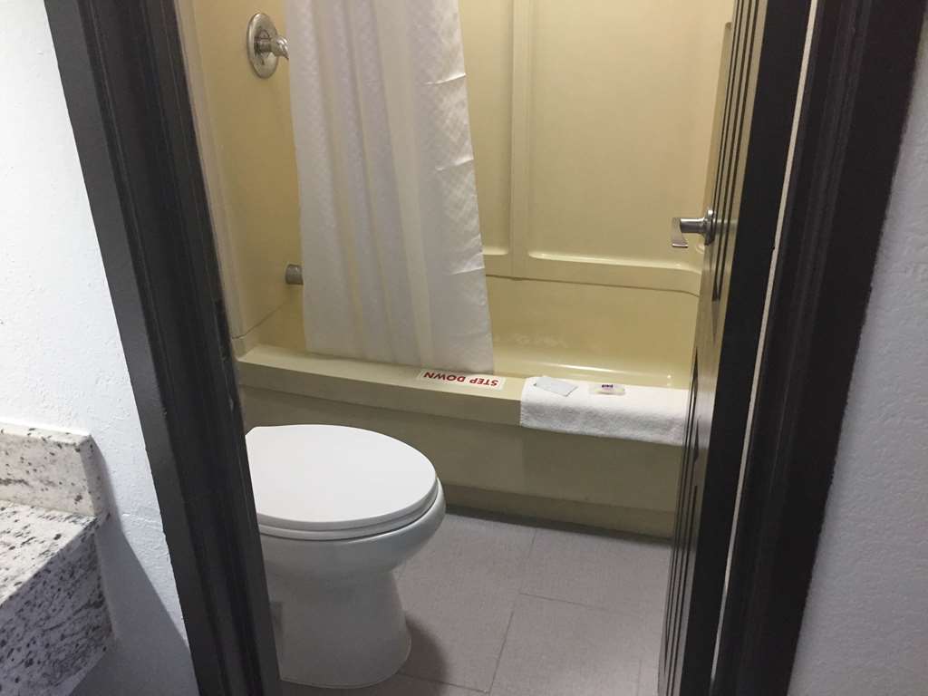 Motel 6 Burnsville MN - photo 16