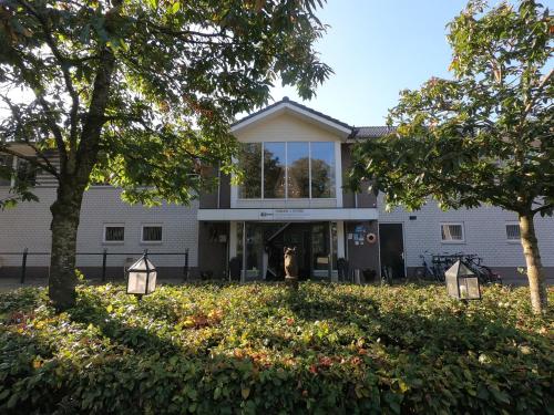 Human & Horse Hotel in Kootwijkerbroek, Netherlands