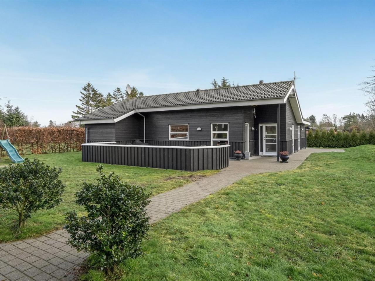 Holiday Home Karstina 1km from the sea by Interhome — 4-Star Luxury Hotel in Hals, Denmark