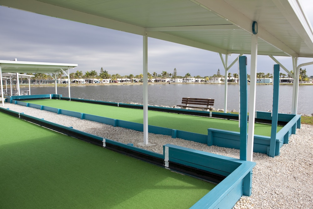 Siesta Bay RV Resort - photo 19