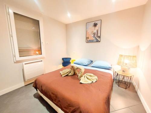 Le Grand T4 Wifi Parking Clim in Toulon, France