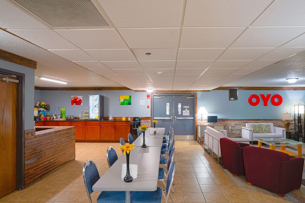 OYO Hotel Redwood Falls near Jackpot Casino - photo 43