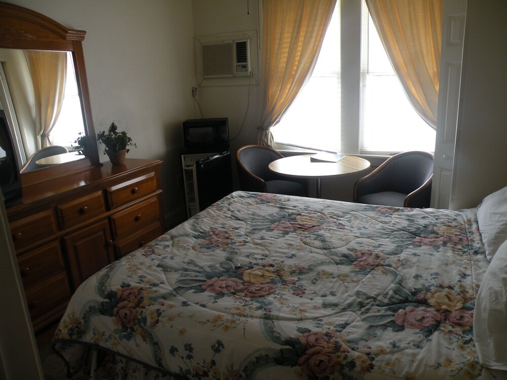 1876 Heritage Inn - photo 4