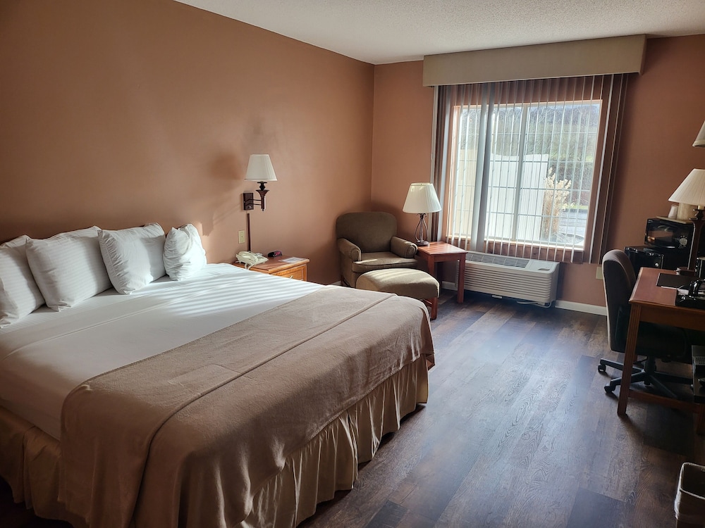 The Glenville Inn - photo 23