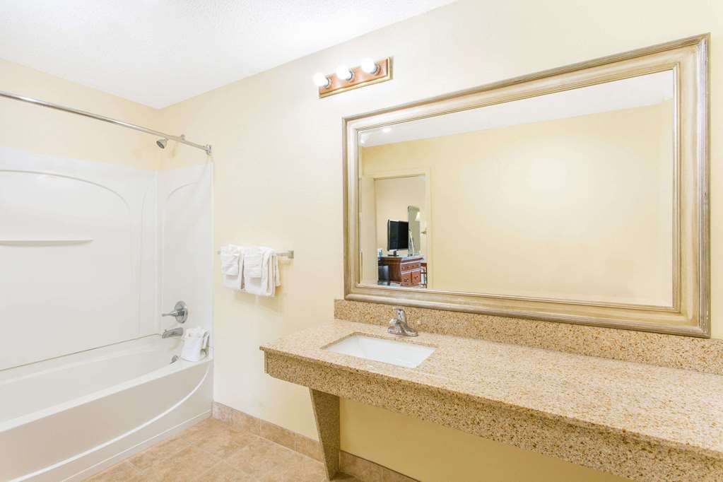 Days Inn by Wyndham Florence I 95 North - photo 28