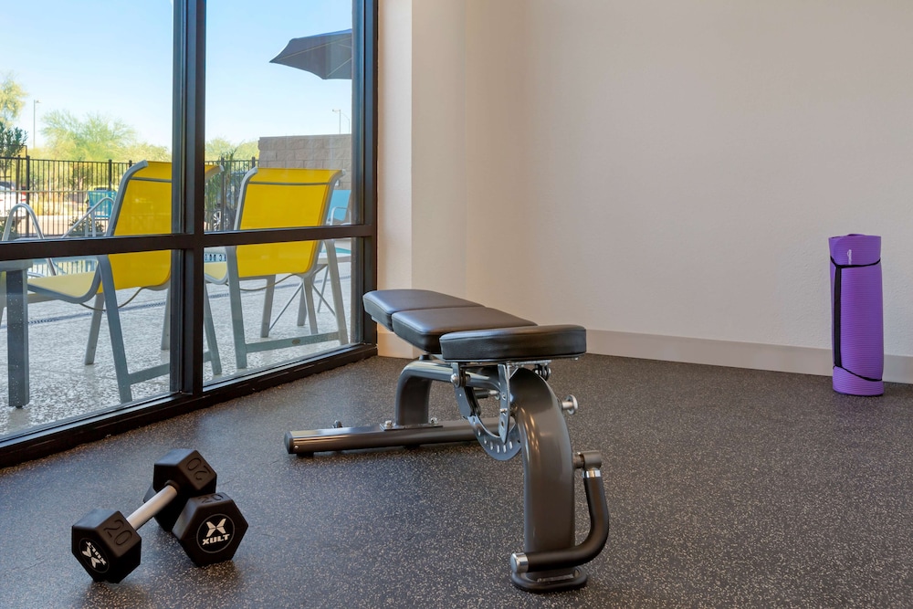 Best Western Plus Executive Residency Phoenix North Happy Valley - photo 55