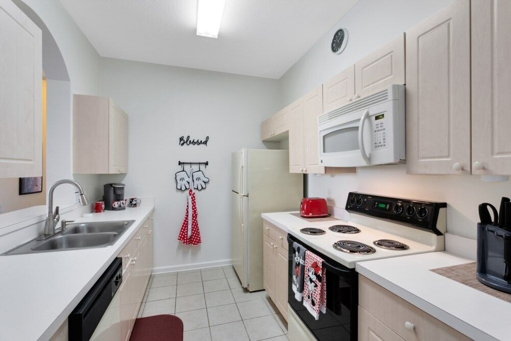 Windsor Palms 3 Bed Condo In Gated Resort 3 Bedroom Condo by RedAwning - photo 10