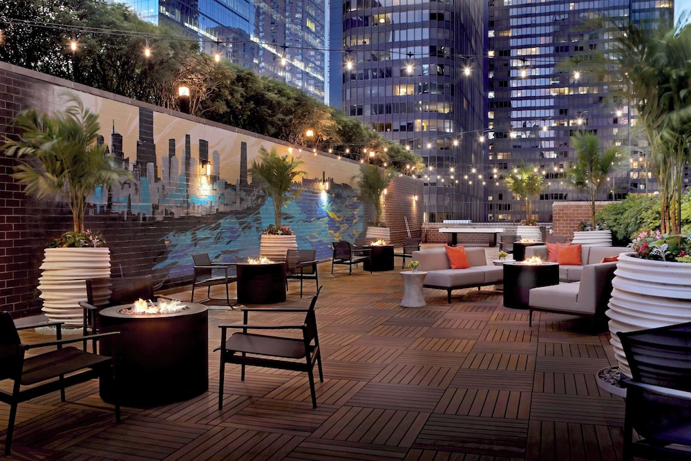 DoubleTree by Hilton Chicago Magnificent Mile - photo 55