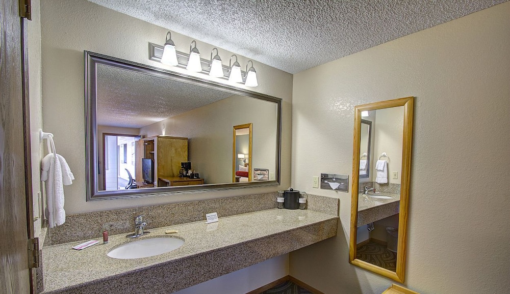 Super 8 by Wyndham Florence OR - photo 23