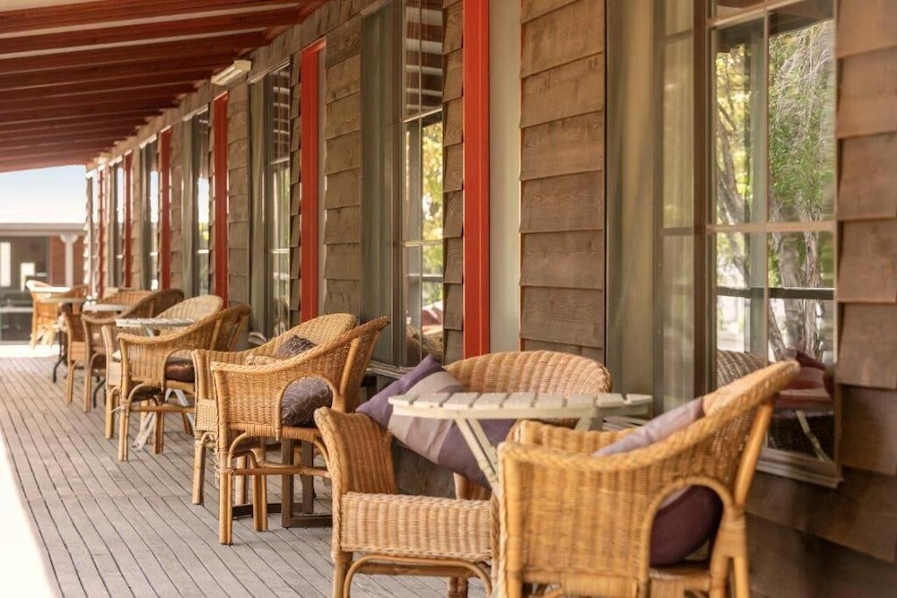 Dartmouth Motor Inn in Bright, Australia