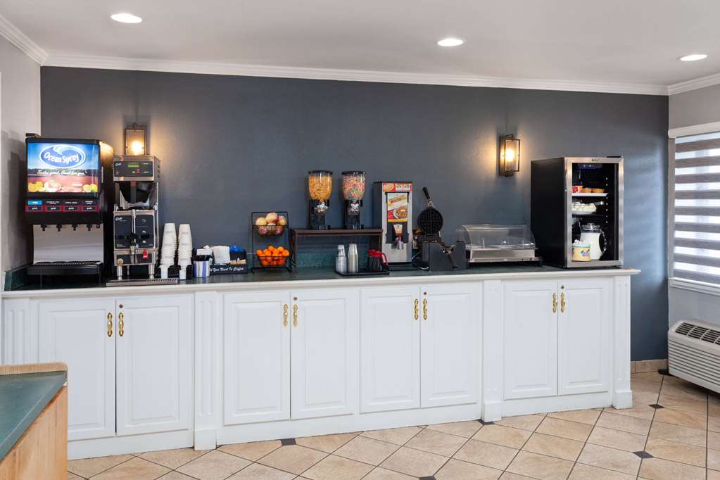 La Quinta Inn by Wyndham Cleveland Independence - photo 25