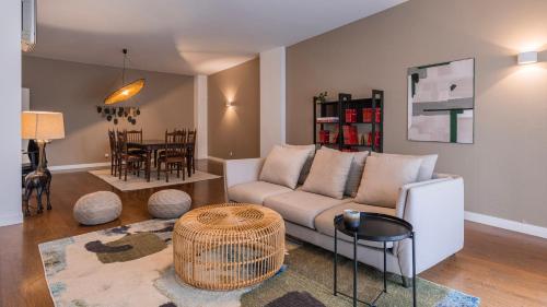 Classy 3BDR Property by LovelyStay — 4-Star Luxury Hotel in Lisbon, Portugal