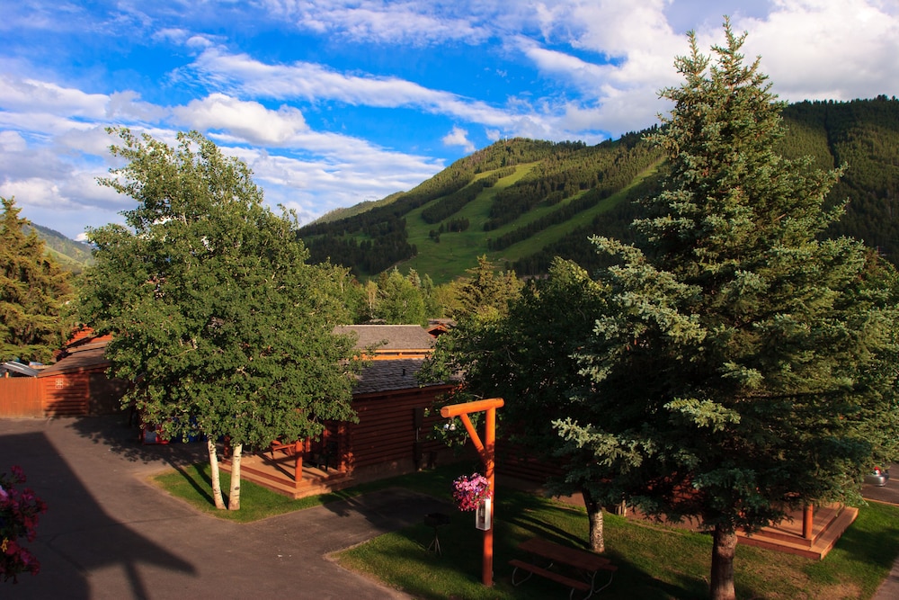 Cowboy Village Resort - photo 87