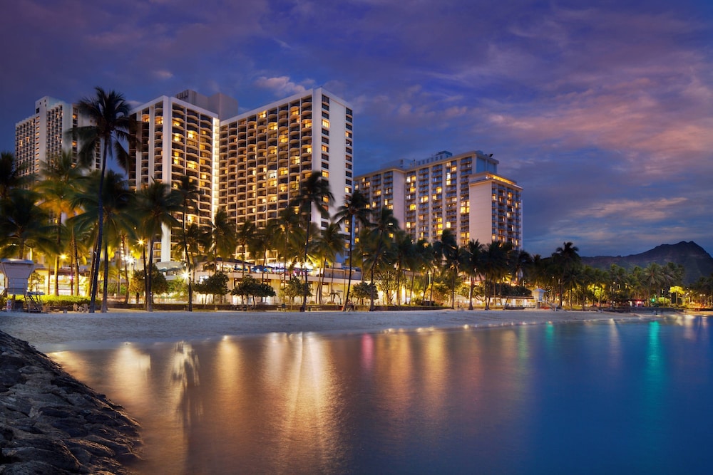 Waikiki Beach Marriott Resort & Spa - photo 132