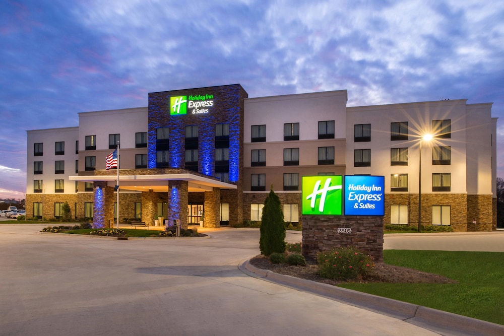 Holiday Inn Express Hotel & Suites Monroe - photo 66
