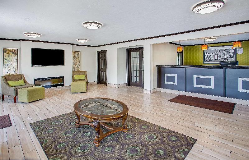 Super 8 by Wyndham Cave City - photo 12