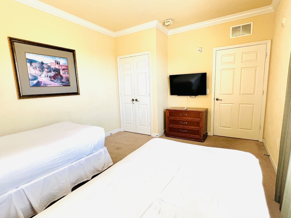 1361tt Unit 7401 Tuscana Resort 3 Bedroom Condo by RedAwning - photo 6