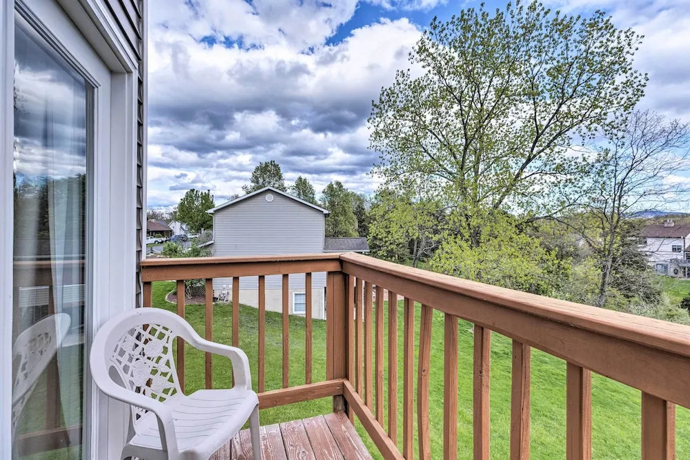 Pet Friendly Massanutten Resort Home with Yard - photo 6