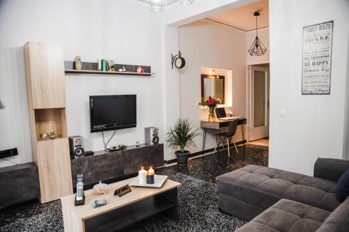 Luxury apartments near Acropolis in the Heart of Athens — 4-Star Luxury Hotel in Athens, Greece