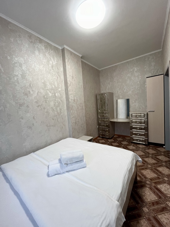 2 Komnatnaya Kvartira — hotel in Prokop'yevsk