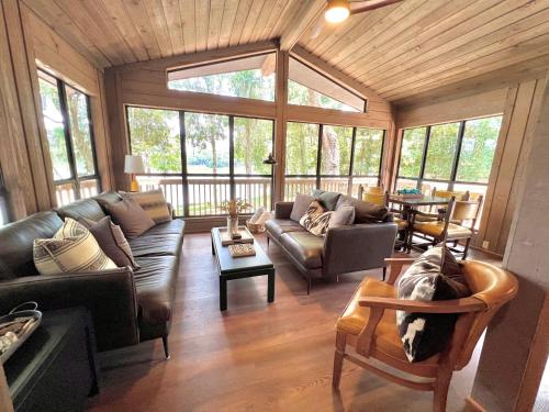 Hammock Lake House 4BDR Lake Park Valdosta Area — 4-Star Luxury Hotel in Lake Park, United States